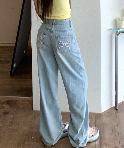 FREE STYLISTS(フリー スタイリスト)の「YUGA_YGMC Ribbon embroidery wide length denim pants(デニムパンツ・レディース・ライトブルー・M/S)」の5枚目の写真