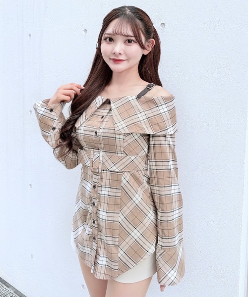 NOMAE（ノーマエ）の「ベルトオフショルシャツ（シャツ/ブラウス・レディース・グレー/ブラック系その他/ピンク/ベージュ系その他・FREE）」の3枚目の写真