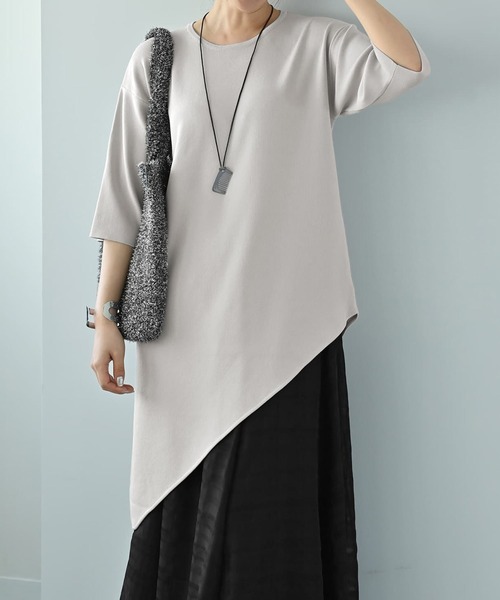 STYLE DELI(スタイルデリ)の「【Kana Oyama×BLK001】アシメトップス/DELI size(Tシャツ/カットソー・レディース・ライトグレー/ブラック/ネイビー・FREE)」の3枚目の写真