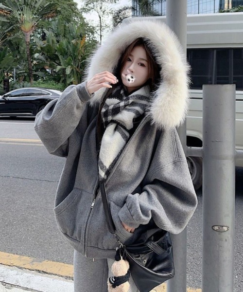 セール】20025/AWフェイクファーフード付きオーバーサイズジップ