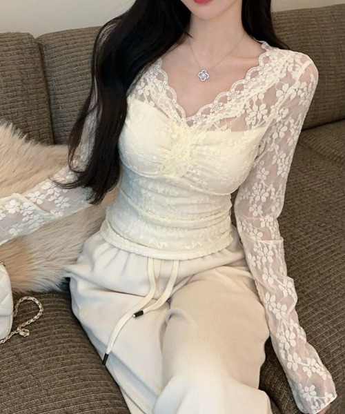セール】総レースVネックトップス（Tシャツ/カットソー）｜GEMEDA