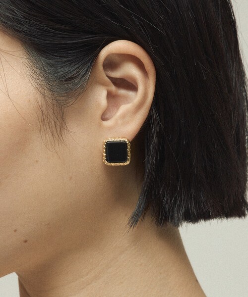 Firsthand（ファーストハンド）の「Firsthand/ファーストハンド スクエアプレート ピアス / 両耳用（ピアス（両耳用）・レディース・ゴールド・ONE SIZE）」の5枚目の写真