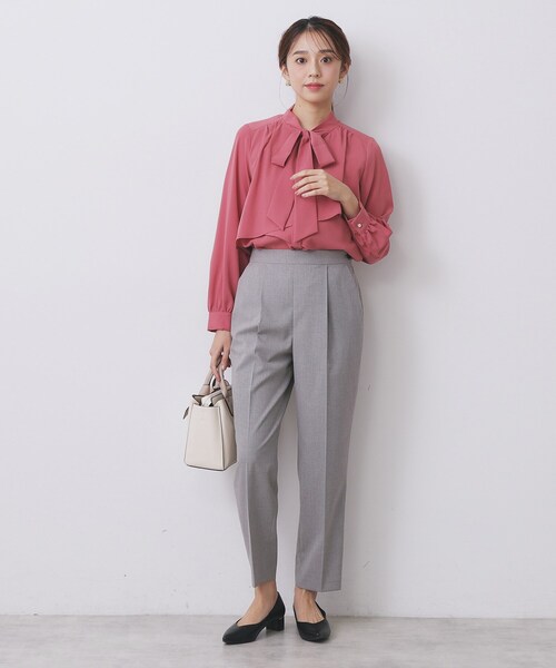 index（インデックス）の「アシンメトリーレイヤードボウタイブラウス【洗濯機OK/イージーアイロン/防シワ】《XS～3L》（シャツ/ブラウス・レディース・オフホワイト/ブラック系1/ブラック系/アイボリー系7/ピンク系/サックスブルー・44/40/42/34/36/38）」の15枚目の写真