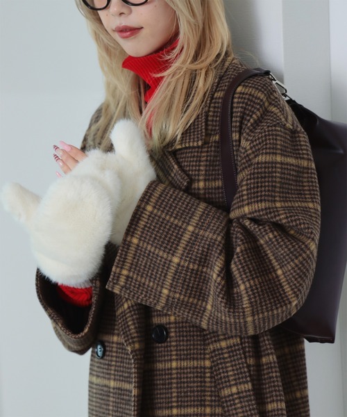 Ray BEAMS(レイビームス)の「【別注】CONTROL FREAK / フェイク ファー ミトン(手袋・レディース・ピンク/オフホワイト/ブラック・ONE SIZE)」の5枚目の写真