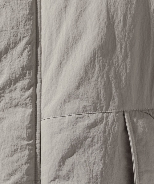 niko and...(ニコアンド)の「ナイロン中綿スタンドブルゾン(ブルゾン・メンズ・ブラック/ブラウン/ライトグレー・LARGE/MEDIUM)」の6枚目の写真