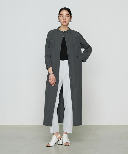 Gabardine K.T（ギャバジンケーティー）の「ストレッチタフタ シャツドレス（ワンピース・レディース・ネイビー/チャコール・9号）」の9枚目の写真