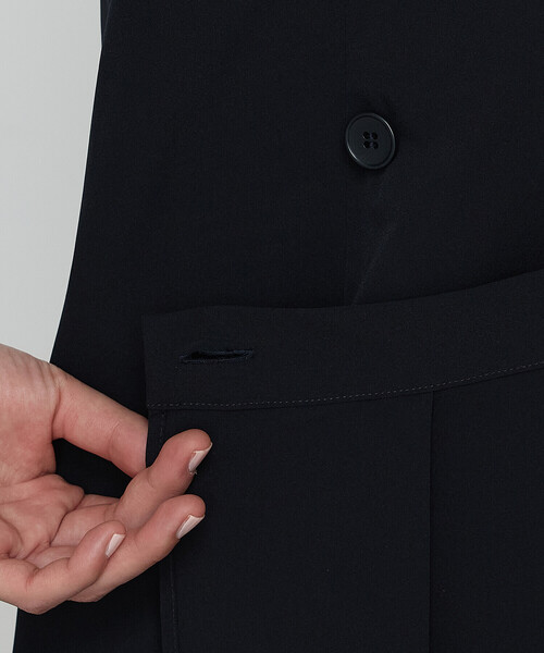 Gabardine K.T（ギャバジンケーティー）の「ストレッチタフタ シャツドレス（ワンピース・レディース・ネイビー/チャコール・9号）」の20枚目の写真