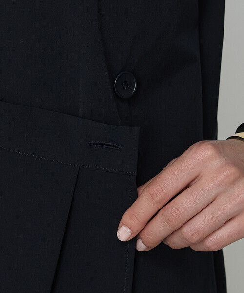 Gabardine K.T（ギャバジンケーティー）の「ストレッチタフタ シャツドレス（ワンピース・レディース・ネイビー/チャコール・9号）」の21枚目の写真