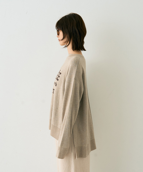 Rouge vif Anna(ルージュヴィフアンナ)の「ウール混ジャガードロゴニットプルオーバー(ニット/セーター・レディース・ベージュ/ネイビー・フリー)」の10枚目の写真