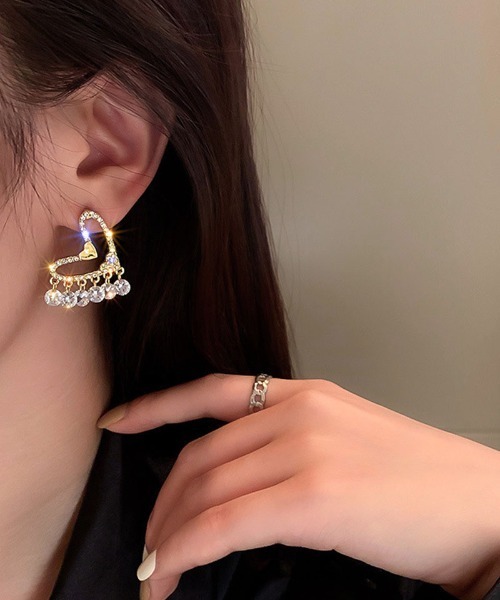shoppinggo（ショッピングゴー）の「ピアス ハート 揺れる キラキラ ビジューピアス ロングピアス ゴールド フープピアス（ピアス（両耳用）・レディース・ゴールド・FREE）」の3枚目の写真
