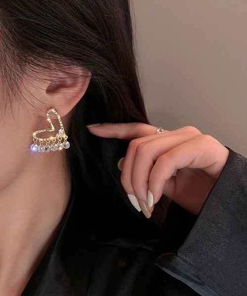 shoppinggo（ショッピングゴー）の「ピアス ハート 揺れる キラキラ ビジューピアス ロングピアス ゴールド フープピアス（ピアス（両耳用）・レディース・ゴールド・FREE）」の11枚目の写真
