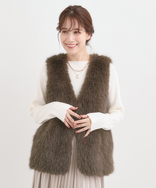 Cutie Blonde（キューティーブロンド）の「ふわふわフェイクファーベスト（ベスト・レディース・オフホワイト/キャメル/ブラウン系その他・00）」の4枚目の写真
