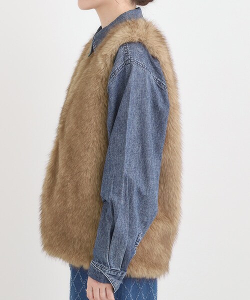 Cutie Blonde（キューティーブロンド）の「ふわふわフェイクファーベスト（ベスト・レディース・オフホワイト/キャメル/ブラウン系その他・00）」の13枚目の写真