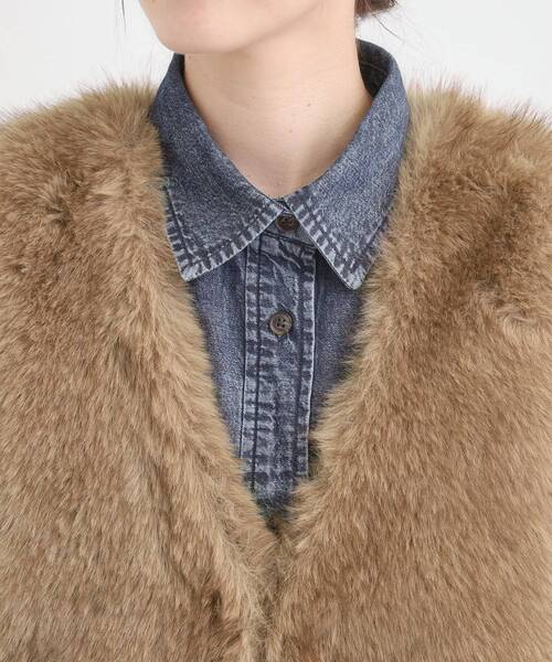 Cutie Blonde（キューティーブロンド）の「ふわふわフェイクファーベスト（ベスト・レディース・オフホワイト/キャメル/ブラウン系その他・00）」の15枚目の写真