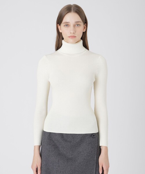 【新品未使用】ブルーレーベルクレストブリッジ☆ロゴニット 38 オフホワイト 新品未使用】ブルーレーベルクレストブリッジ☆ロゴニット 38 オフ