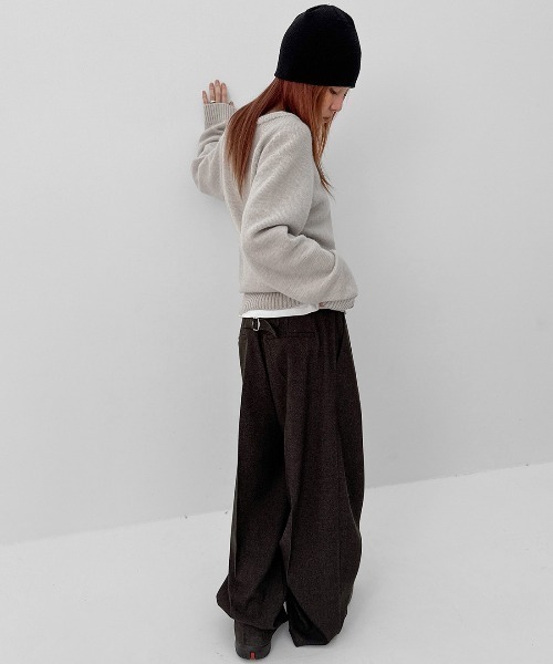 BLACKUP（ブラックアップ）の「[MADE] ステンヌルーズフィットVネックウール混ニット（ニット/セーター・レディース・チャコール/グレイッシュベージュ/カーキ・FREE）」の21枚目の写真