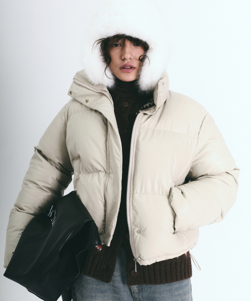 NICK&NICOLE(ニックアンドニコール)の「NICOLE LEATHER PUFFER SHORT PADDING_SAND BEIGE(ダウンジャケット/コート・レディース・その他・FREE)」の2枚目の写真