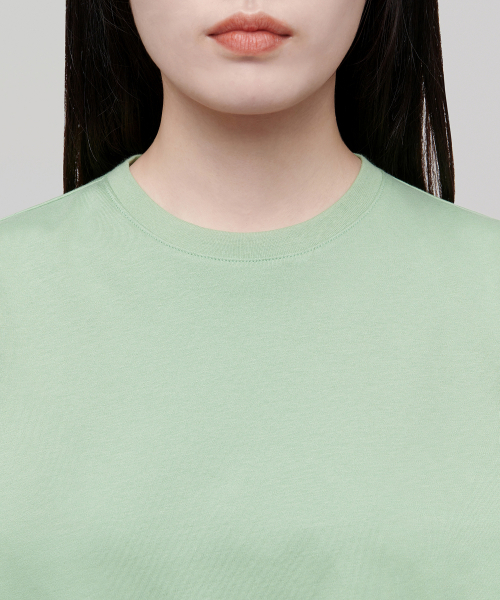 MUSINSA STANDARD WOMAN（ムシンサスタンダードウーマン）の「ウィメンズクルーネッククロップTシャツ[ライトグリーン]（Tシャツ/カットソー・レディース・その他・X-SMALL）」の3枚目の写真