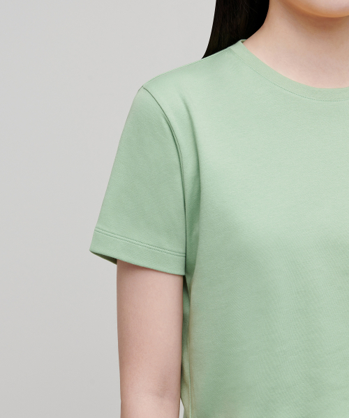 MUSINSA STANDARD WOMAN（ムシンサスタンダードウーマン）の「ウィメンズクルーネッククロップTシャツ[ライトグリーン]（Tシャツ/カットソー・レディース・その他・X-SMALL）」の5枚目の写真