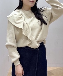アシンメトリーフリルニット