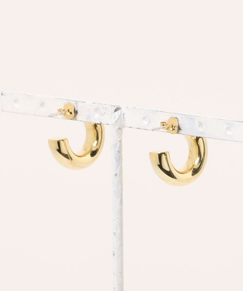 TODAYFUL(トゥデイフル)の「TODAYFUL Middle Hoop Pierce Silver925(ピアス(両耳用)・レディース・シルバー/ゴールド・FREE)」の3枚目の写真