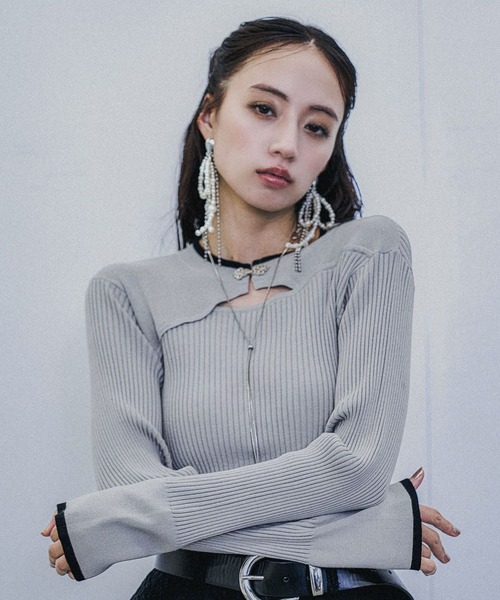 HARE(ハレ)の「チャイナパーツカットアウトニット(HARE)(ニット/セーター・レディース・グレー/ブラック/パープル/ブラック系その他・FREE)」の13枚目の写真