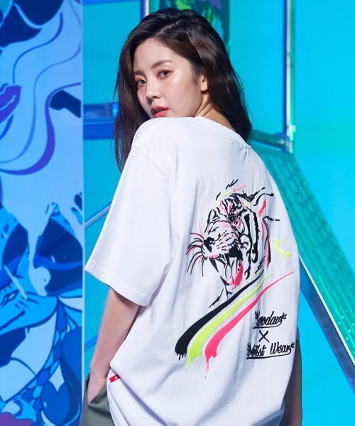 ARTISTWEAR（アーティストウェア）の「[ATW x レオダブ] タイガー刺繍オーバーサイズ半袖Tシャツ_WH（Tシャツ/カットソー・レディース・その他・XX-LARGE/LARGE/X-LARGE）」の5枚目の写真