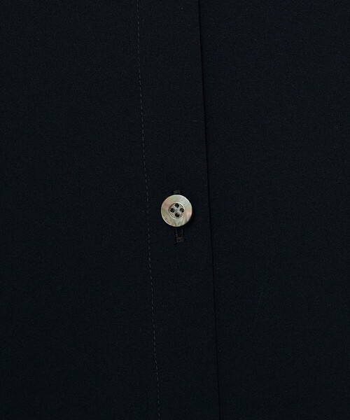 Gabardine K.T（ギャバジンケーティー）の「〔 +サイズ 〕 ストレッチタフタ シャツブルゾン（ブルゾン・レディース・ライトグレー・15号）」の12枚目の写真