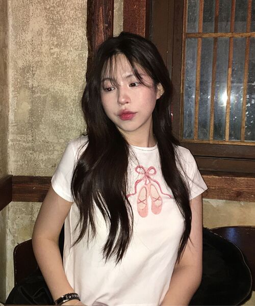 DAMISH（ダミシュ）の「バレエシューズリボンTシャツ_ホワイト（Tシャツ/カットソー・レディース・ホワイト・MEDIUM/SMALL）」の2枚目の写真