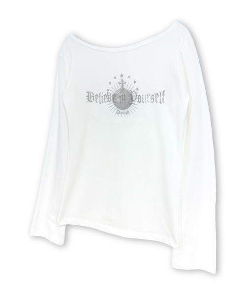 DAMISH(ダミシュ)の「ソブリンオブレタリングロングスリーブ_アイボリー(Tシャツ/カットソー・レディース・アイボリー・FREE)」の2枚目の写真
