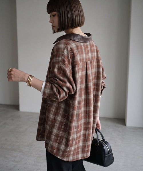STYLE DELI(スタイルデリ)の「【BLK001】フェイクレザーカラーチェックシャツ(シャツ/ブラウス・レディース・レッド/ブラック・FREE)」の3枚目の写真