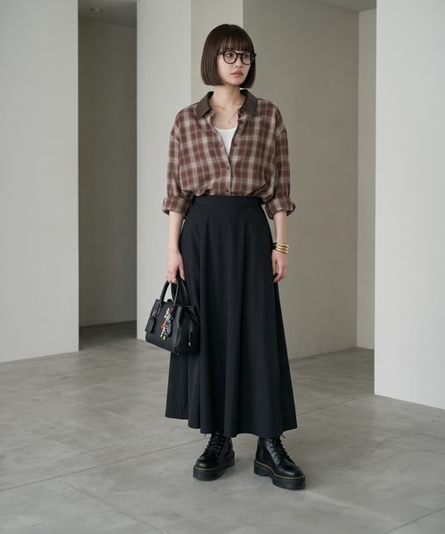STYLE DELI(スタイルデリ)の「【BLK001】フェイクレザーカラーチェックシャツ(シャツ/ブラウス・レディース・レッド/ブラック・FREE)」の4枚目の写真