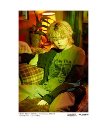 「進撃の巨人」 The Final SeasonタイポグラフィTシャツ3(顎の巨人を引き継ぐ者）