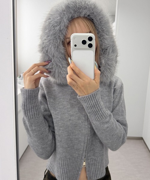 Judin（ジュディン）の「Embroidered fur knit hoodie【JD】（ニット/セーター・レディース・ホワイト/グレー/ベージュ・FREE）」の2枚目の写真
