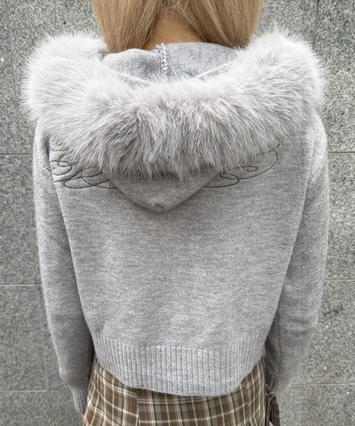 Judin（ジュディン）の「Embroidered fur knit hoodie【JD】（ニット/セーター・レディース・ホワイト/グレー/ベージュ・FREE）」の13枚目の写真