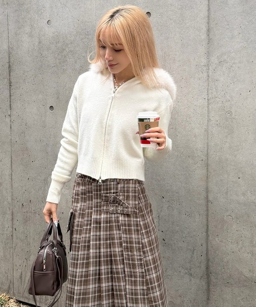 Judin（ジュディン）の「Embroidered fur knit hoodie【JD】（ニット/セーター・レディース・ホワイト/グレー/ベージュ・FREE）」の18枚目の写真
