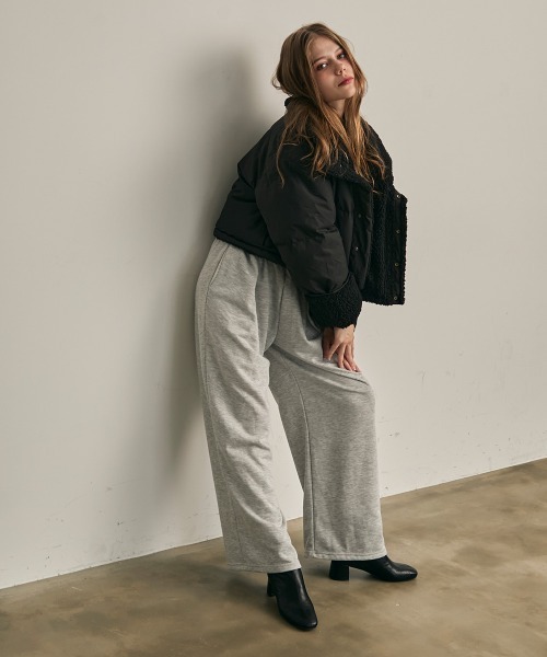 Clum(クルム)の「リバーシブルクロップドボアブルゾン(ブルゾン・レディース・ブラック・FREE)」の22枚目の写真