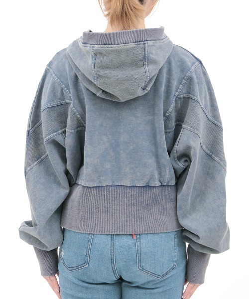 チチカカ（チチカカ）の「Orale! 裏毛ケミカル切替ジップパーカー（パーカー・レディース・ブラック/ブルー・FREE）」の9枚目の写真