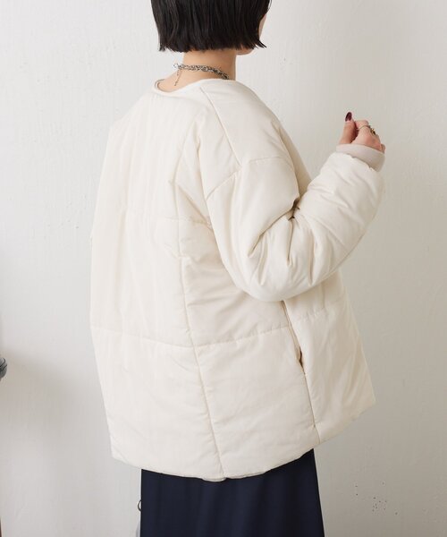 Jena espace merveilleux（ジェナ　エスパスメルヴェイユ）の「【軽量】キルティングラインジャケット（ノーカラージャケット・レディース・アイボリー/ブラウン・FREE）」の11枚目の写真