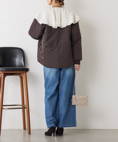 Jena espace merveilleux（ジェナ　エスパスメルヴェイユ）の「【軽量】キルティングラインジャケット（ノーカラージャケット・レディース・アイボリー/ブラウン・FREE）」の18枚目の写真