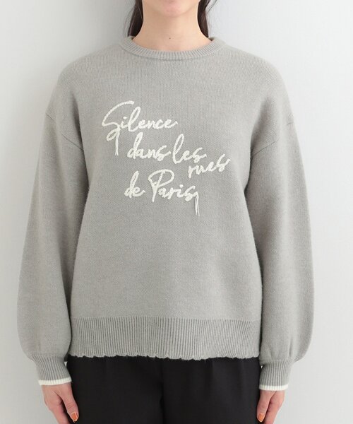SHOO・LA・RUE(シューラルー)の「【洗濯機可/S-LL】裾スカラップが差がつく コード刺繍ロゴニット(ニット/セーター・レディース・ネイビー系4/グレー系4/アイボリー系4・02/01/04/03)」の16枚目の写真