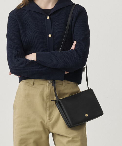 ORCIVAL（オーシバル）の「ORCIVAL | ナッパレザー ジップポーチショルダーバッグ UNISEX（ショルダーバッグ・レディース・ブラウン系その他2/ブラック/レッド・-）」の4枚目の写真