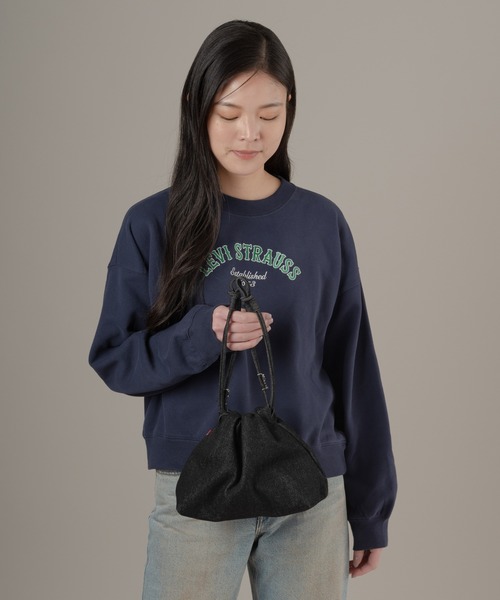 Levi's(リーバイス)の「Levi's/リーバイス イザベル クロスボディバッグ(ボディバッグ/ウエストポーチ・レディース・ブラック・OS)」の2枚目の写真