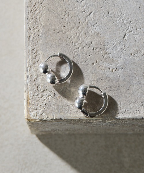 COLLAGE GALLARDAGALANTE（コラージュガリャルダガランテ）の「Sivelle./Silver925ボールフープピアス（ピアス（両耳用）・レディース・シルバー・FREE）」の3枚目の写真