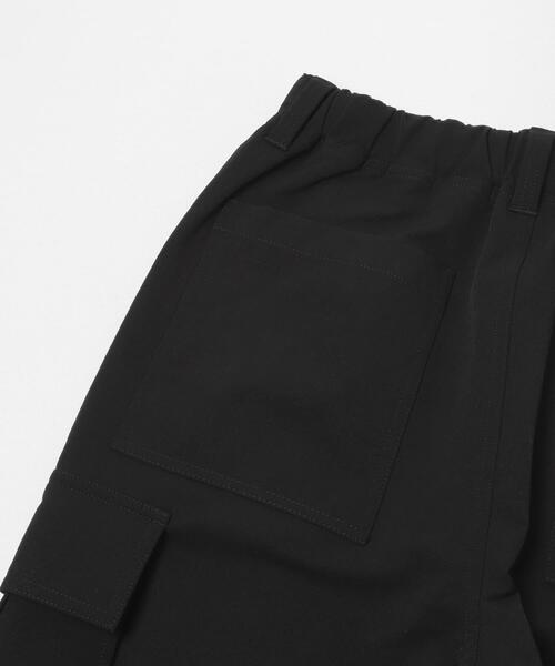 ITEMS URBANRESEARCH（アイテムズ アーバンリサーチ）の「Light & Heat カーゴパンツ（その他パンツ・メンズ・ブラック/チャコールグレー・MEDIUM/LARGE）」の17枚目の写真