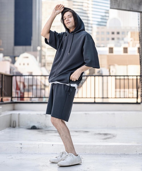 CAMBIO(カンビオ)の「mpa4039-Lyocell Blend Lightweight Cardboard Knit Short Sleeve Zip Parka 半袖パーカー(S65426cmb)(パーカー・メンズ・ブラック/ダークブルー/チャコール/キナリ・S/M/L)」の7枚目の写真