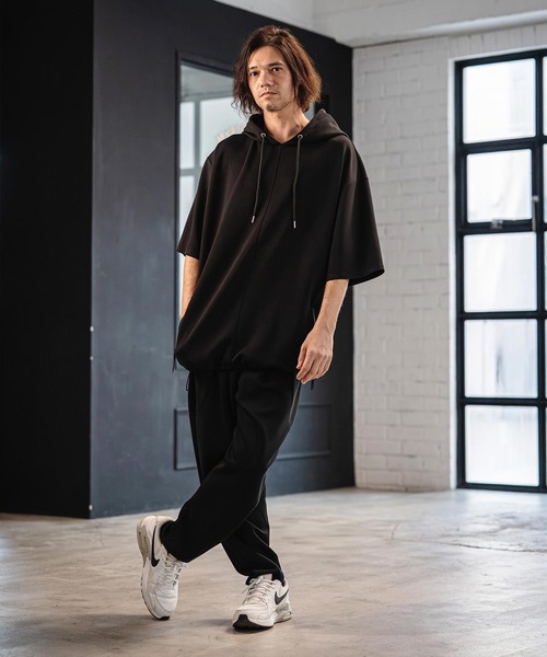 CAMBIO(カンビオ)の「mpa4039-Lyocell Blend Lightweight Cardboard Knit Short Sleeve Zip Parka 半袖パーカー(S65426cmb)(パーカー・メンズ・ブラック/ダークブルー/チャコール/キナリ・S/M/L)」の16枚目の写真