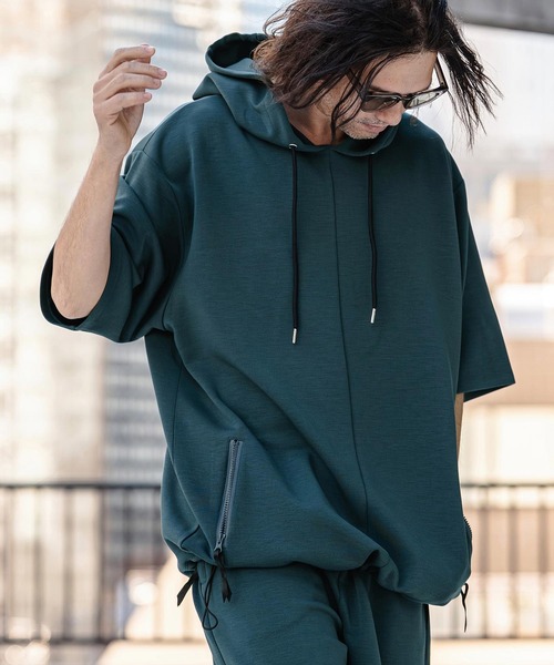 CAMBIO(カンビオ)の「mpa4039-Lyocell Blend Lightweight Cardboard Knit Short Sleeve Zip Parka 半袖パーカー(S65426cmb)(パーカー・メンズ・ブラック/ダークブルー/チャコール/キナリ・S/M/L)」の19枚目の写真
