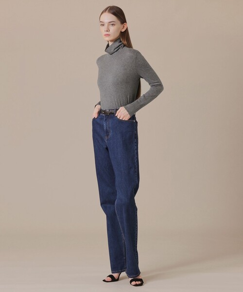 MACKINTOSH LONDON(マッキントッシュ ロンドン)の「【SUPER FINE LAB.】メルテッドサウラコットンタートルネックプルオーバー(ニット/セーター・レディース・オフホワイト/グレー系その他2/ブラック/チャコールグレー・38)」の6枚目の写真