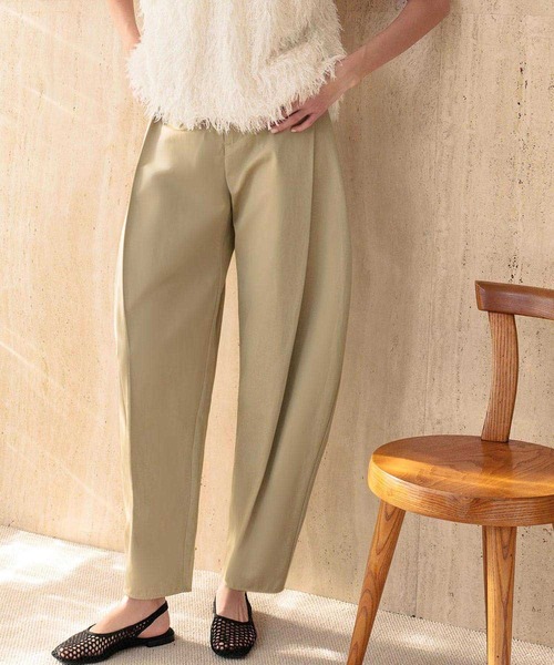 ELFRANK（エルフランク）の「【2026SS】ボックスプリーツ カーブパンツ ワイドパンツ《着用動画あり》（その他パンツ・レディース・ベージュ/チャコールグレー・L/M/S）」の5枚目の写真